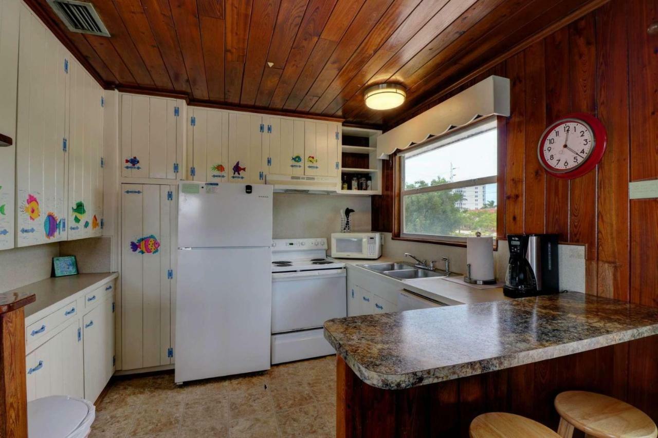 Estero Island Apartment With Boat Dock Fort Myers Beach Eksteriør bilde